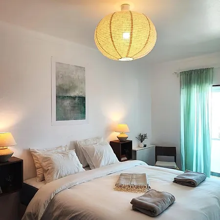 Casa Lemon Tree Δωμάτια σε οικογενειακή κατοικία Ericeira